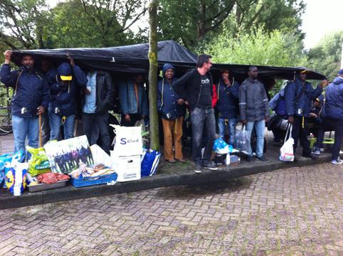 We ARE HERE - eviction 'Vluchtschool'